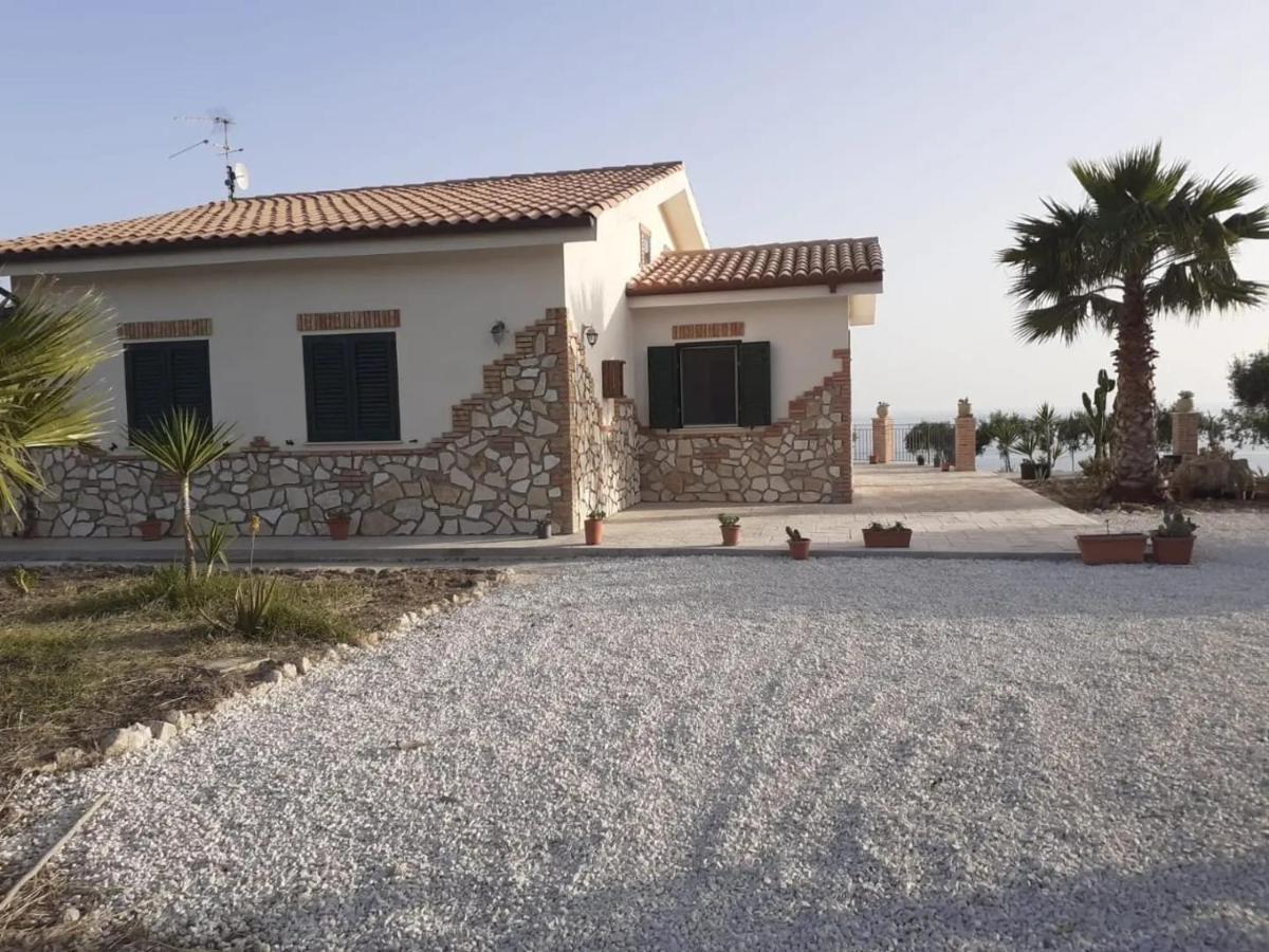 Il Casale Di Bovo Marina Villa Montallegro Exterior photo