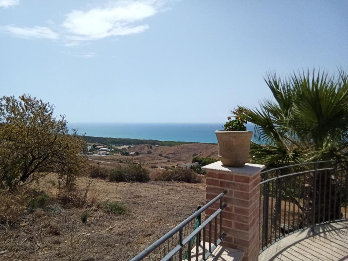 Il Casale Di Bovo Marina Villa Montallegro Exterior photo
