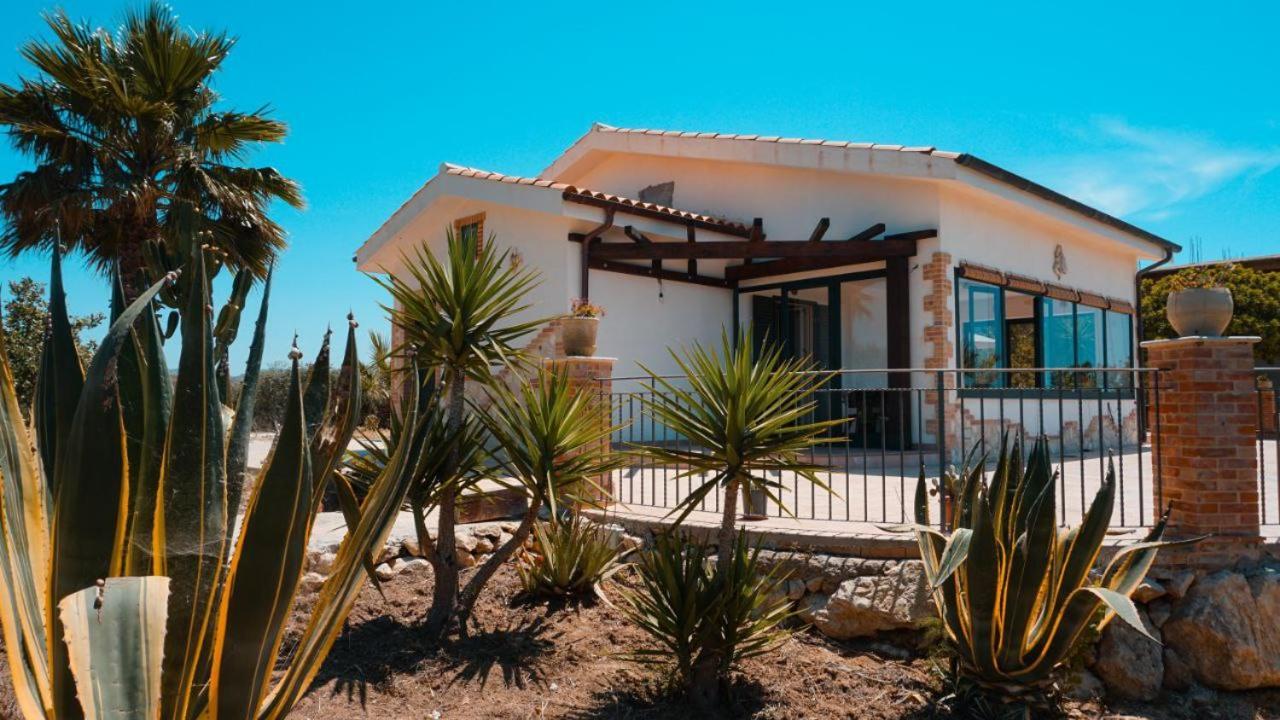 Il Casale Di Bovo Marina Villa Montallegro Exterior photo